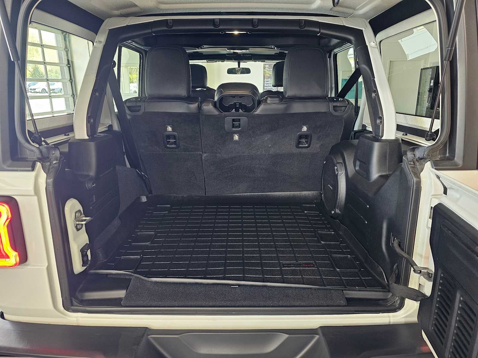 2018 Jeep Wrangler Unlimited Sahara 4x4