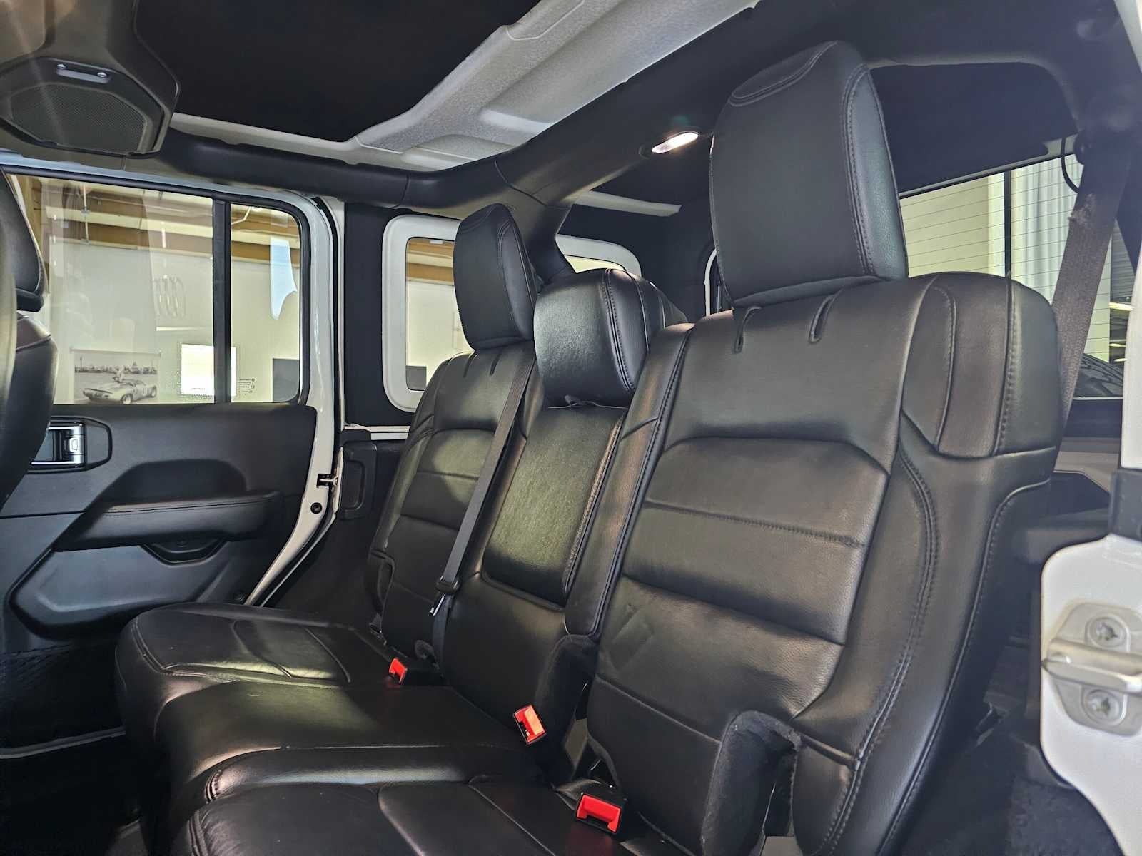 2022 Jeep Wrangler Unlimited Sahara Altitude