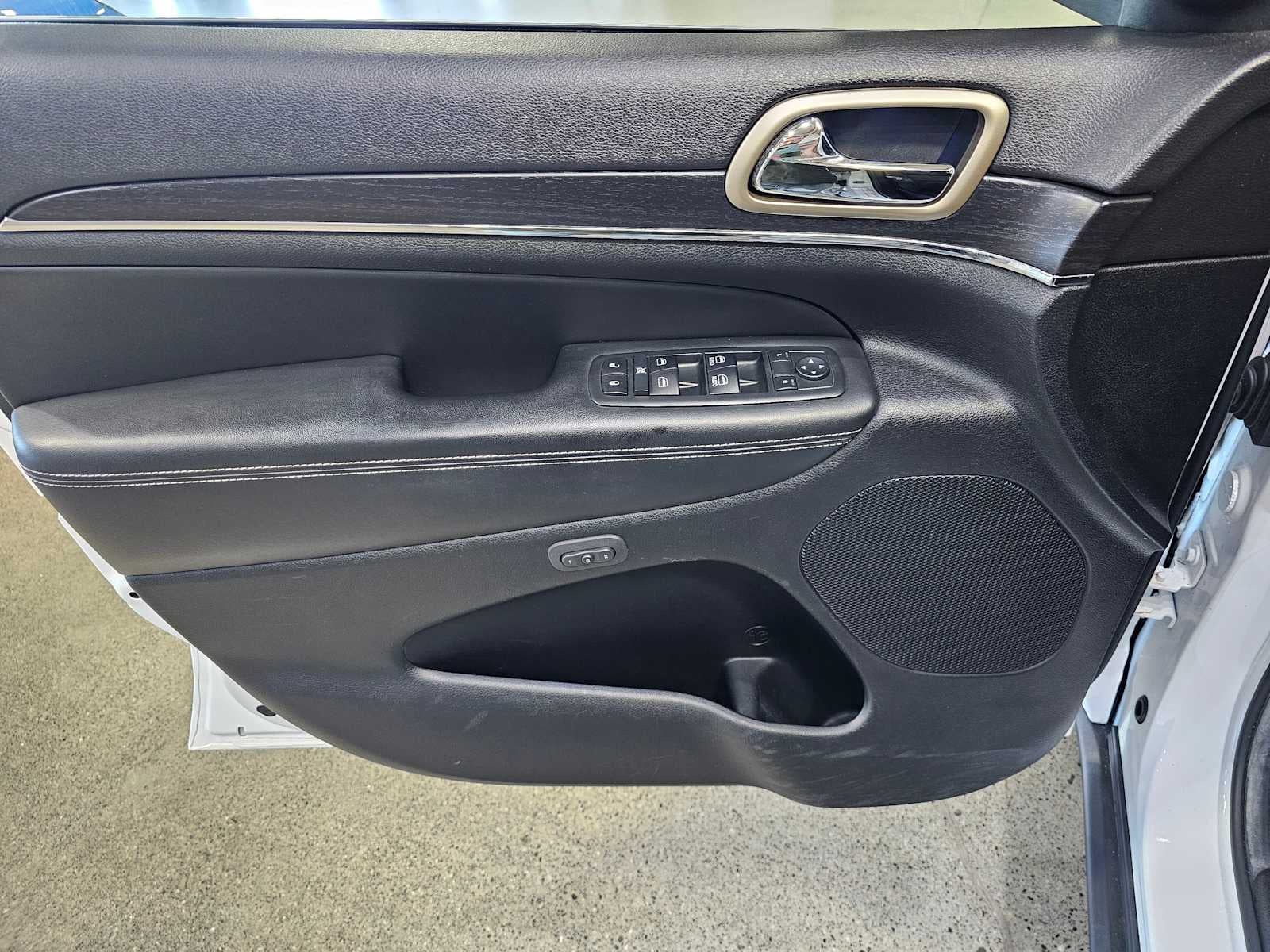 2014 Jeep Grand Cherokee 4WD 4dr Limited