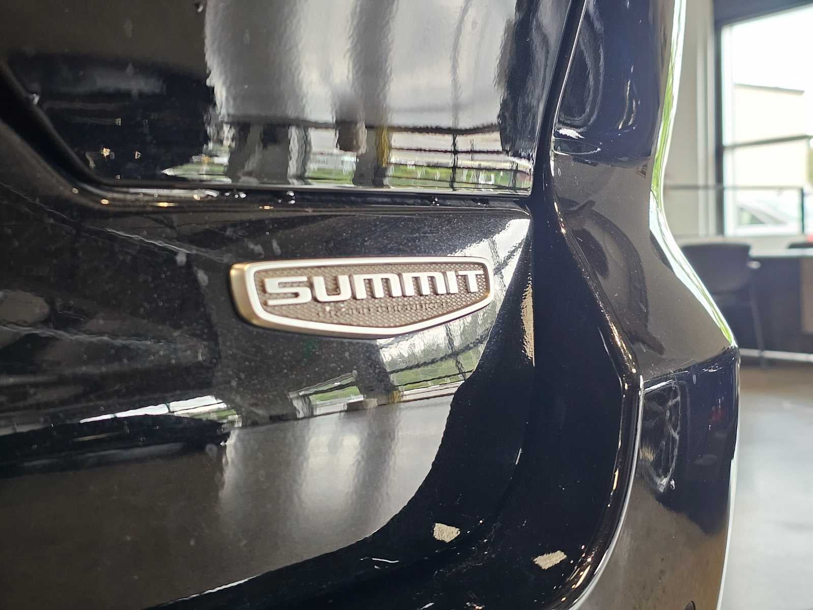 2022 Jeep Grand Cherokee 4xe Summit Reserve 4x4