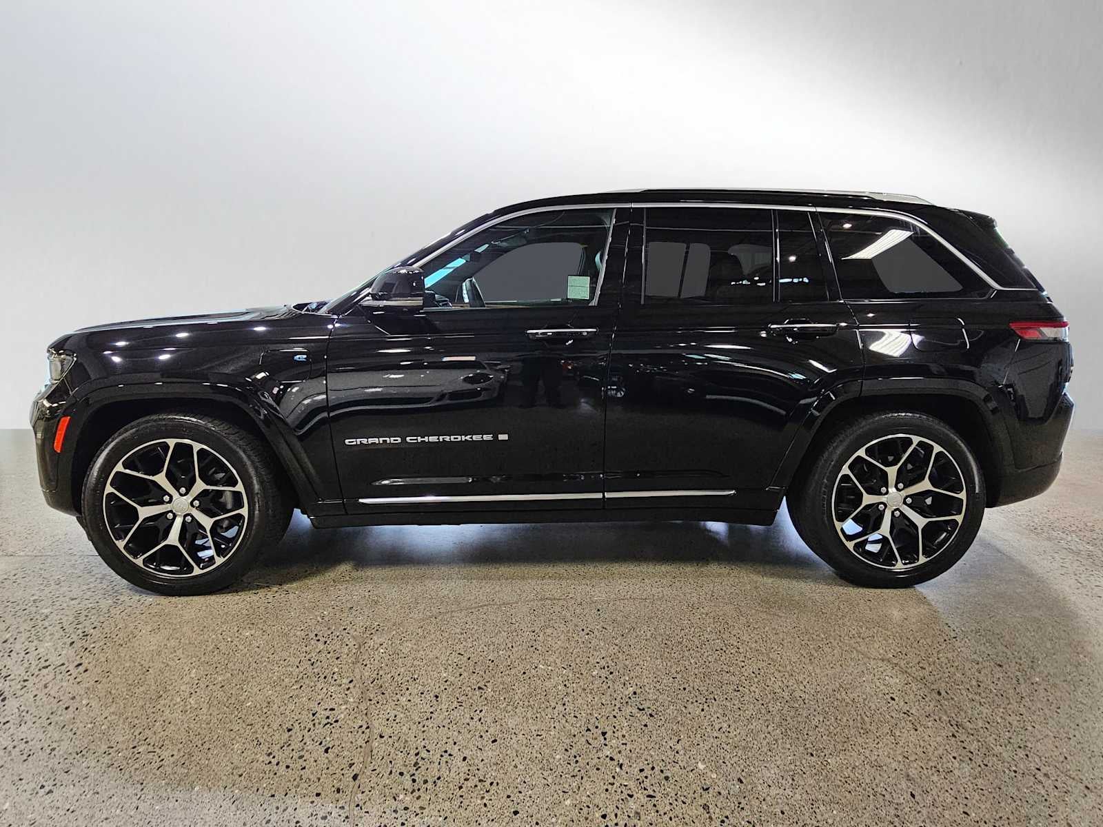 2022 Jeep Grand Cherokee 4xe Summit Reserve 4x4