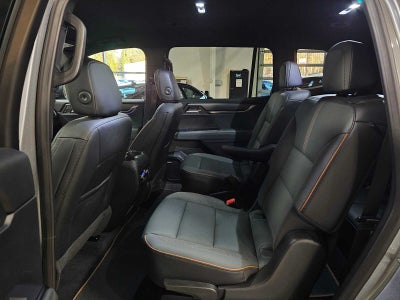 2024 GMC Acadia AWD 4dr AT4