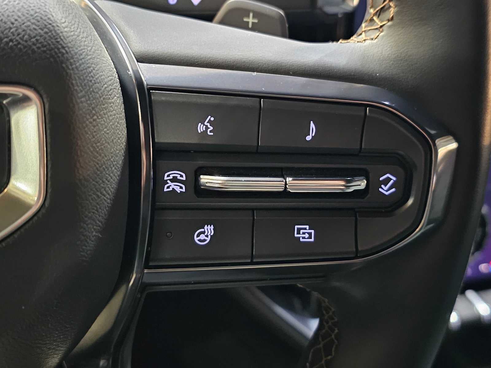 2024 GMC Acadia AWD 4dr AT4