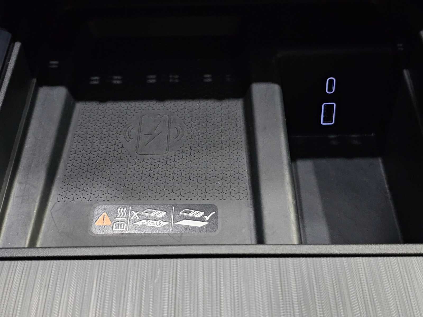 2024 GMC Acadia AWD 4dr AT4