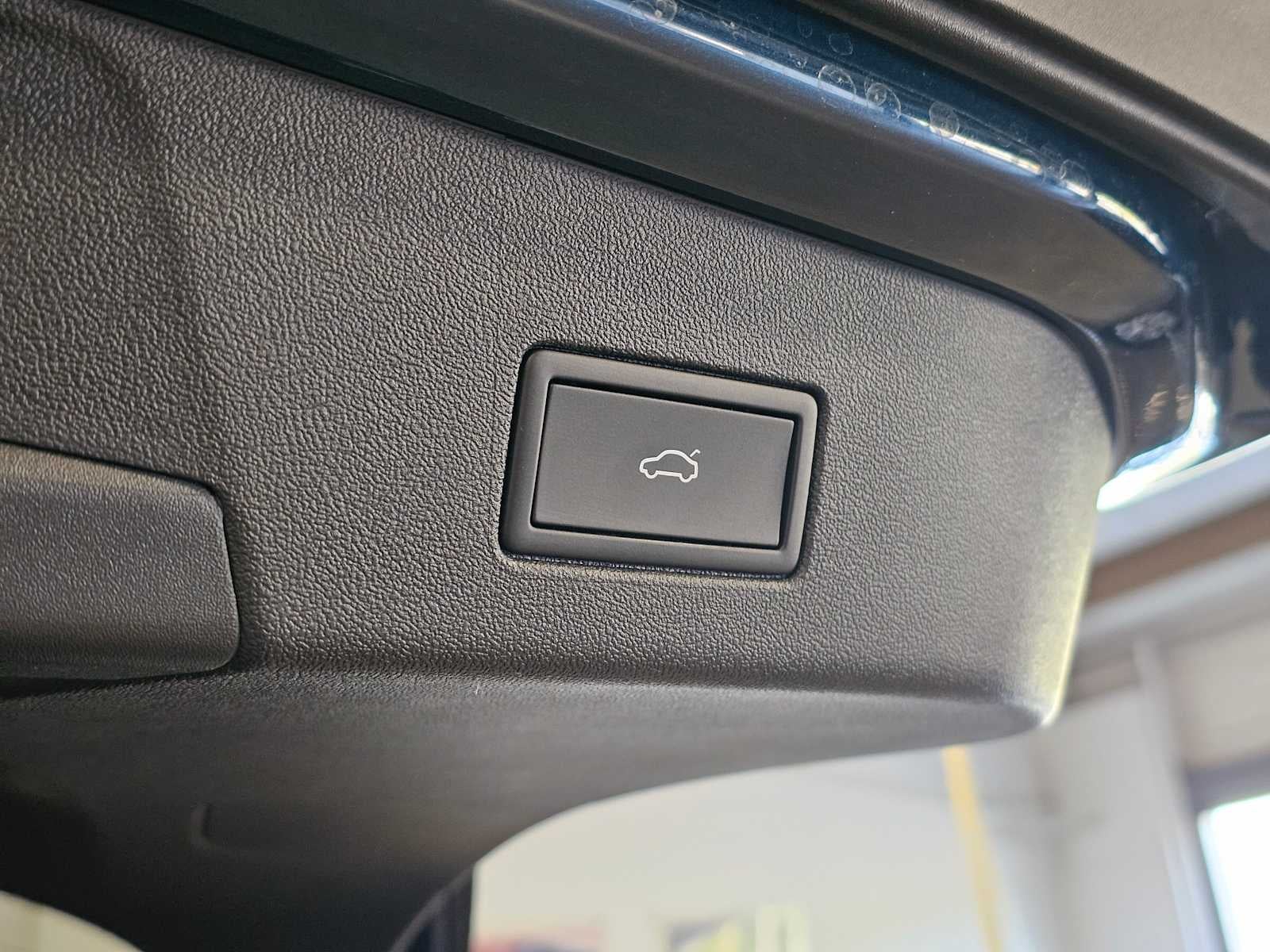 2023 Volkswagen ID.4 S RWD w/SK On Battery