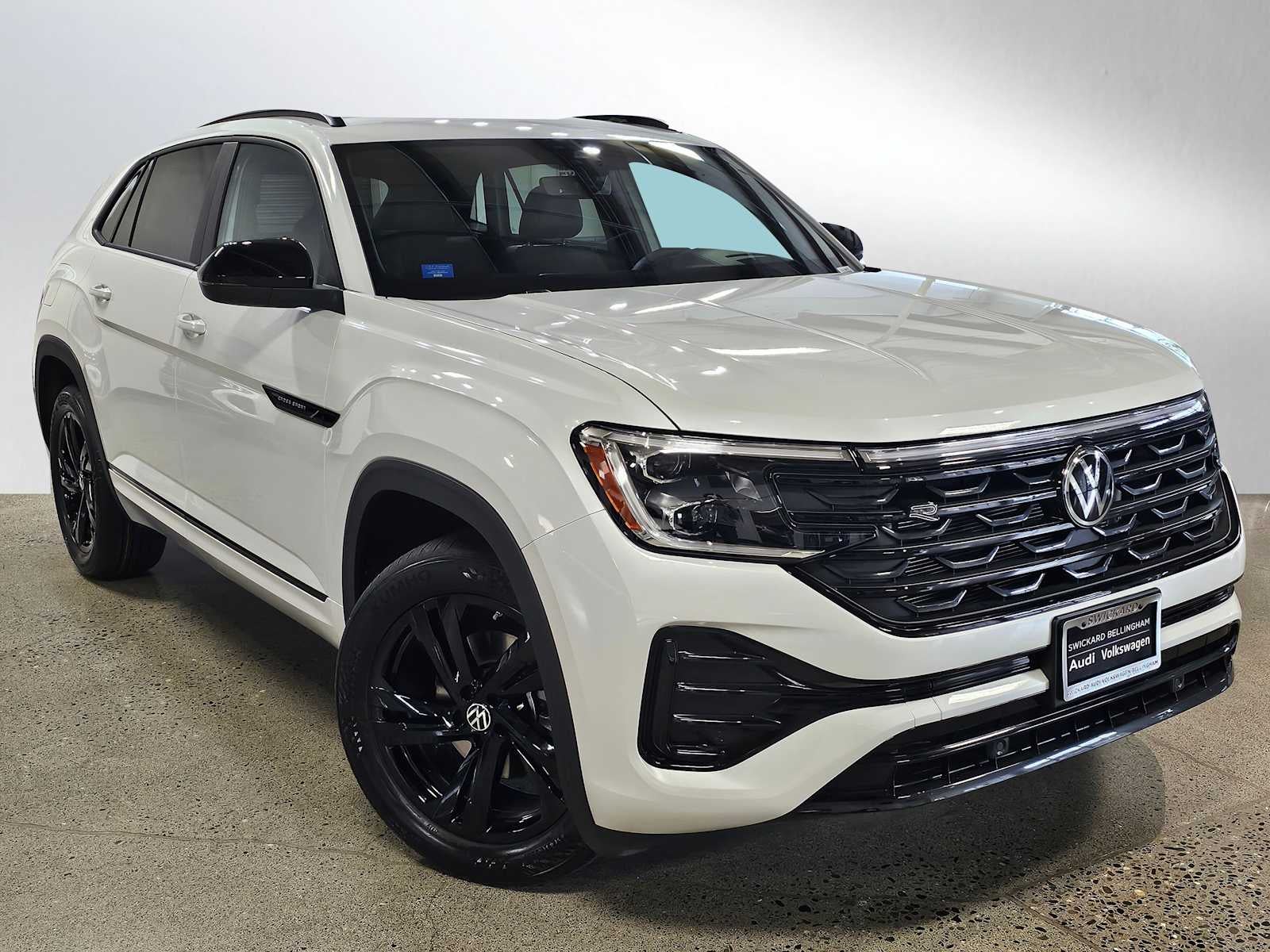 2026 Volkswagen Atlas Cross Sport 2.0T SEL R-Line Black 4MOTION