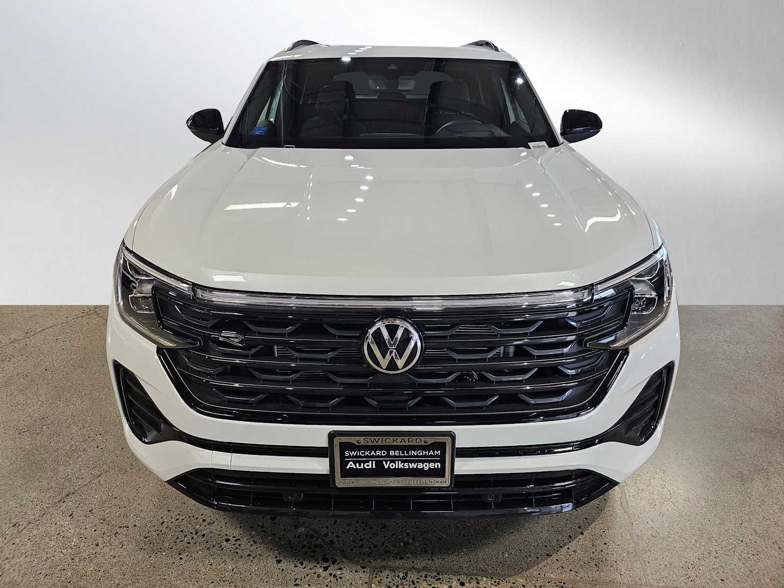 2026 Volkswagen Atlas Cross Sport 2.0T SEL R-Line Black 4MOTION