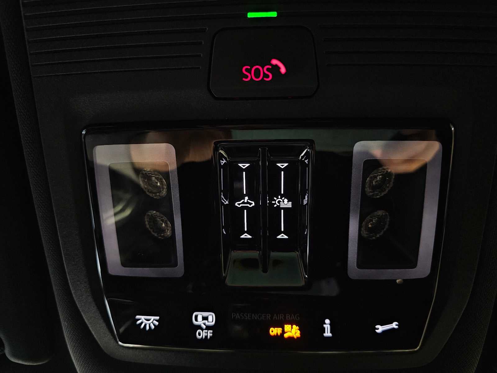 2026 Volkswagen Atlas Cross Sport 2.0T SEL R-Line Black 4MOTION