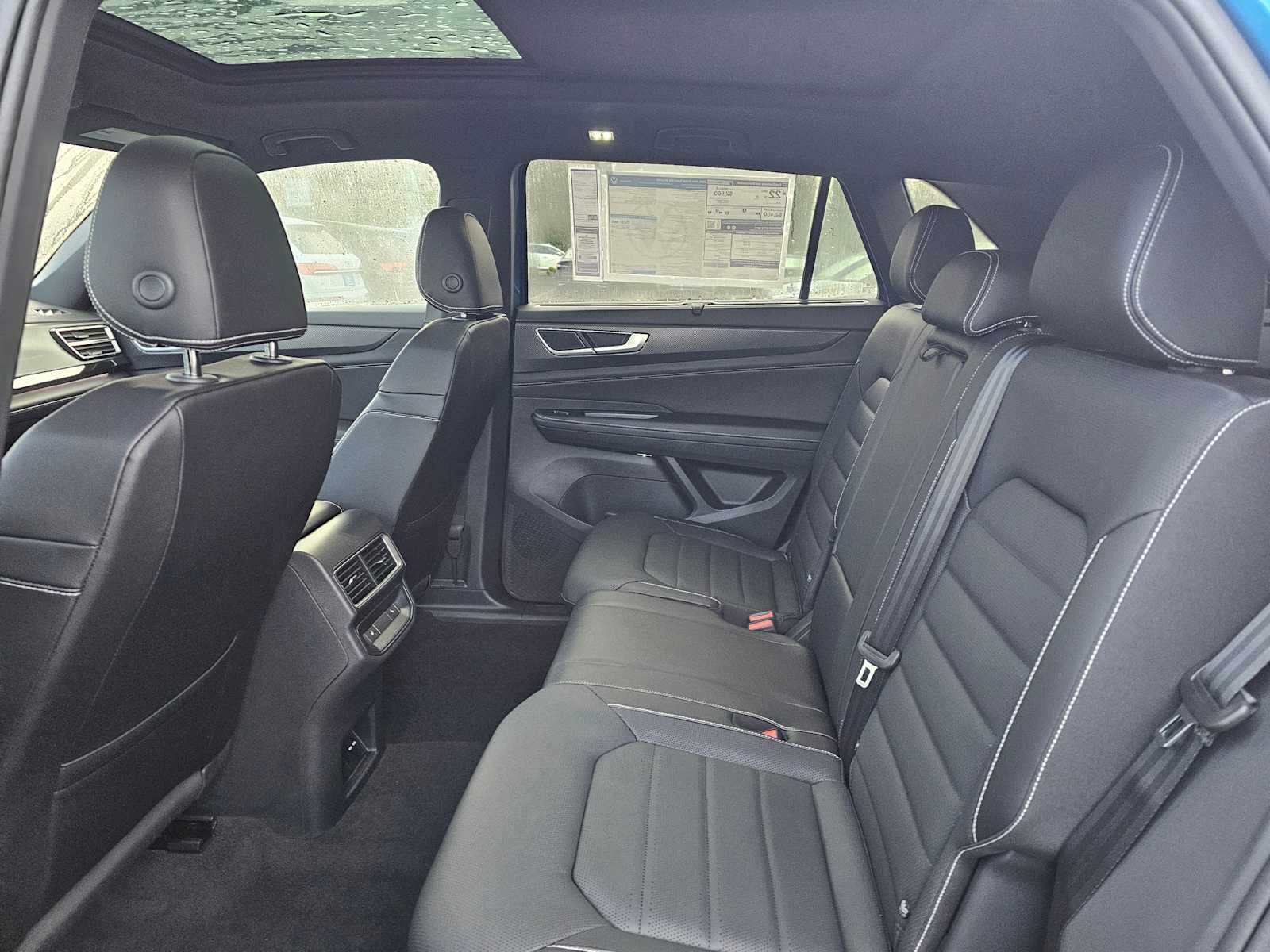 2024 Volkswagen Atlas Cross Sport 2.0T SEL R-Line 4MOTION