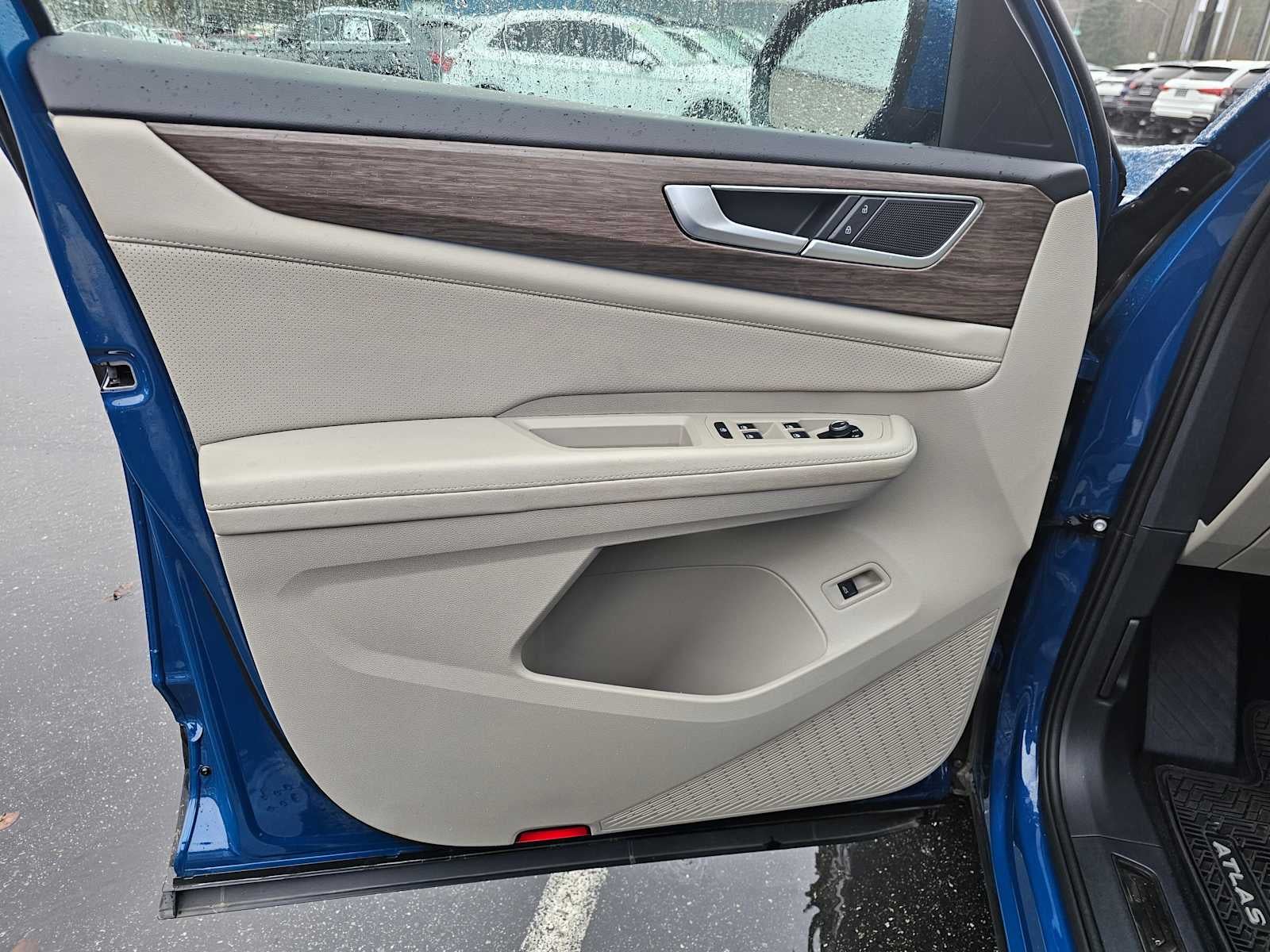 2025 Volkswagen Atlas 2.0T SEL 4MOTION