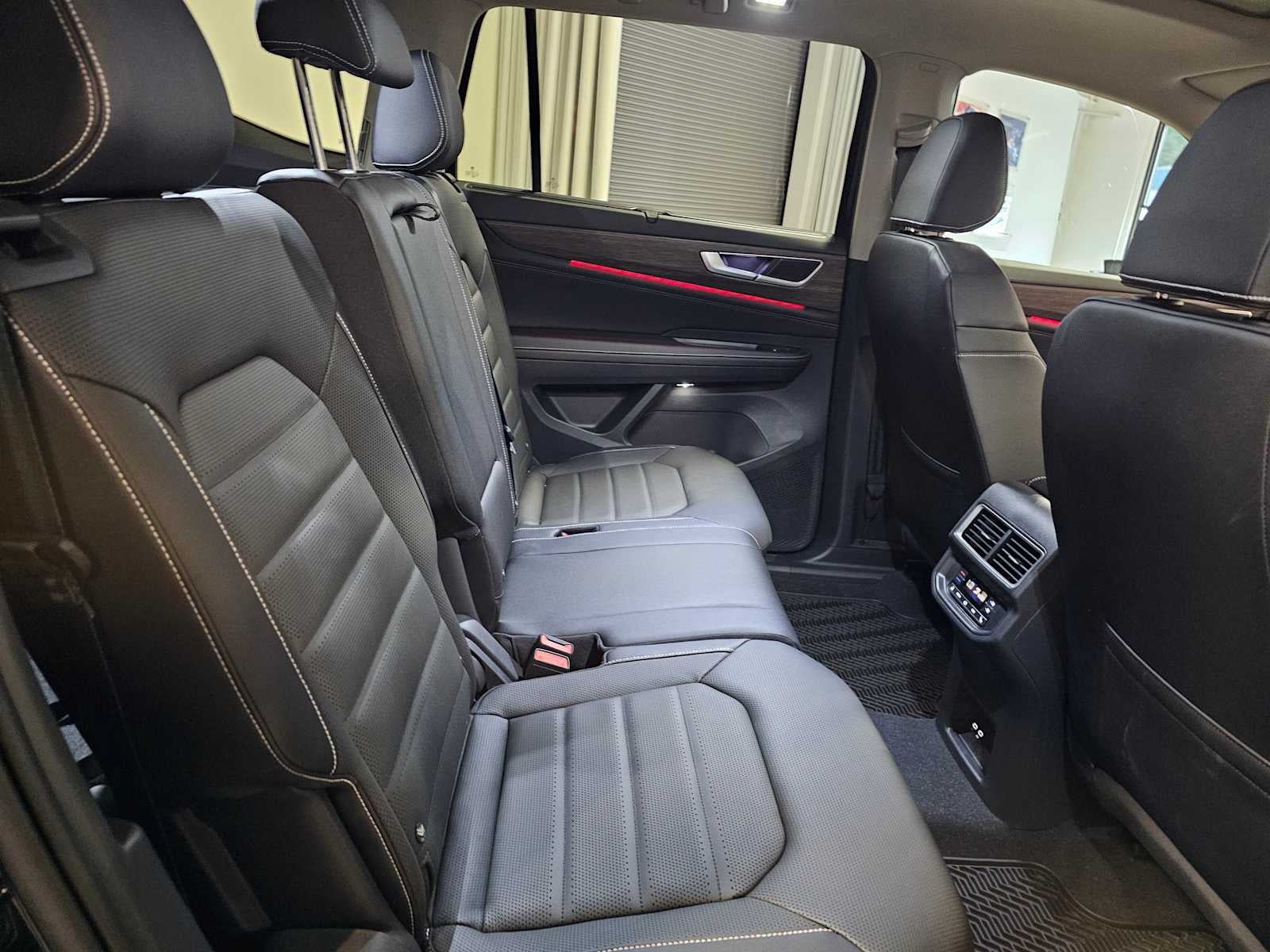 2025 Volkswagen Atlas 2.0T SEL 4MOTION