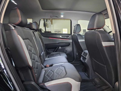 2026 Volkswagen Atlas 2.0T Peak Edition 4MOTION
