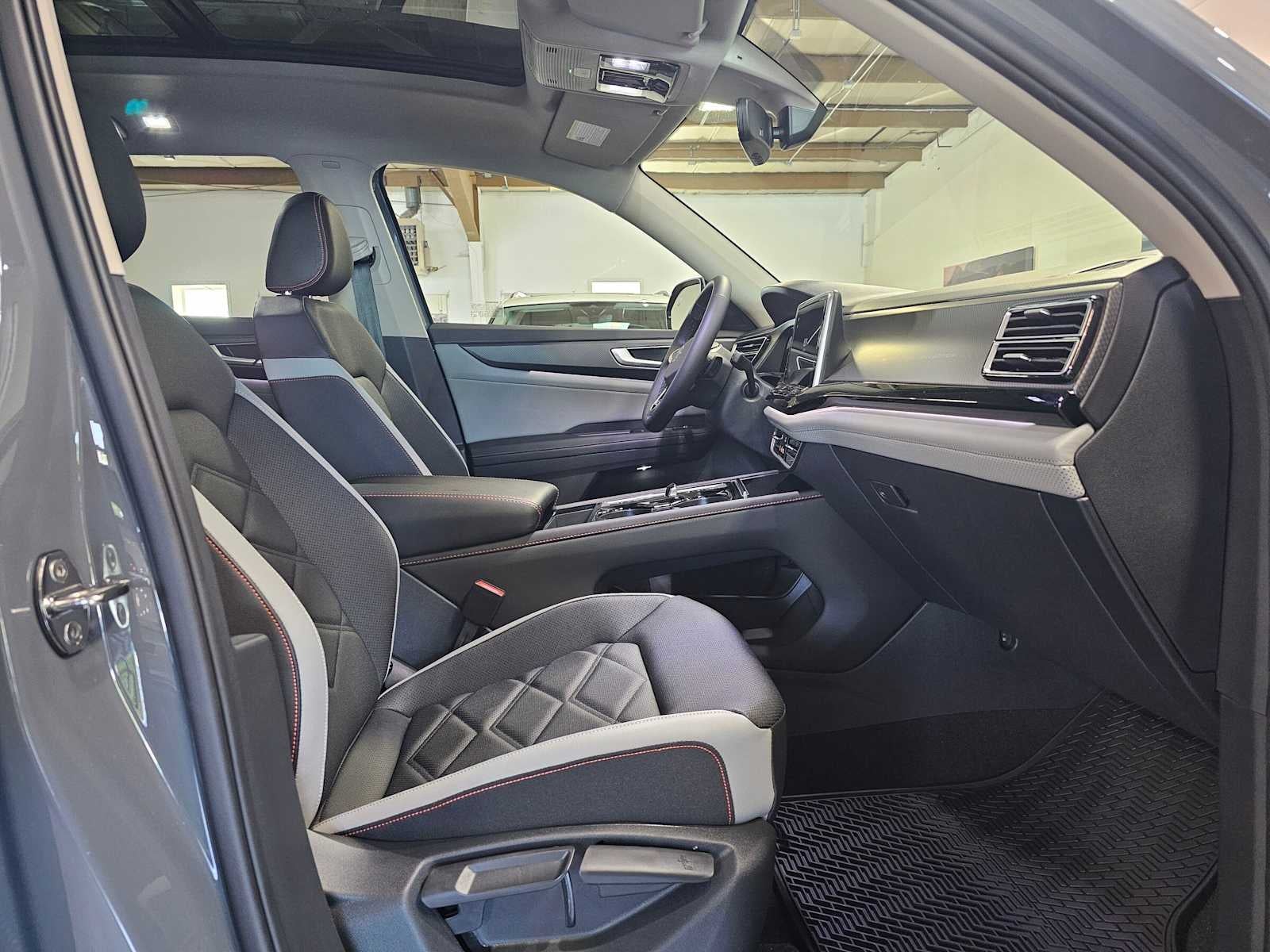 2026 Volkswagen Atlas 2.0T Peak Edition 4MOTION
