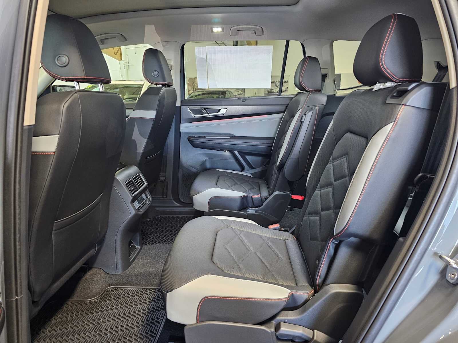 2026 Volkswagen Atlas 2.0T Peak Edition 4MOTION