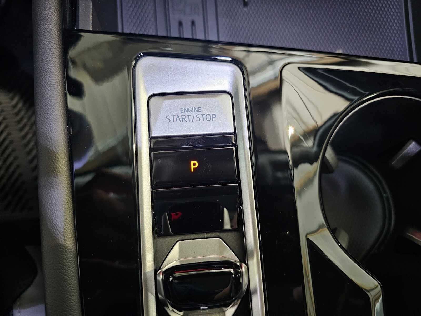 2025 Volkswagen Atlas 2.0T Peak Edition 4MOTION