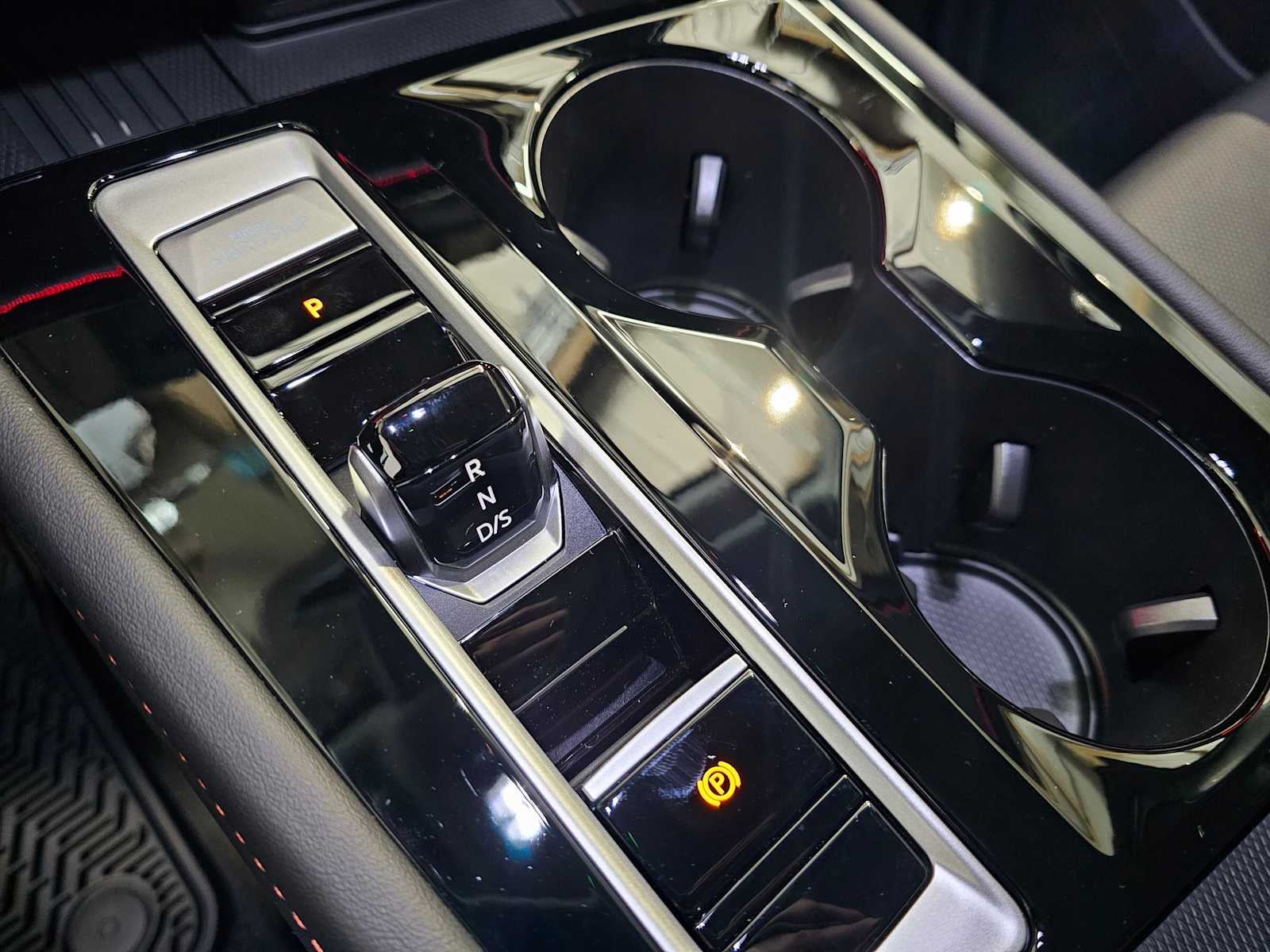 2025 Volkswagen Atlas 2.0T Peak Edition 4MOTION