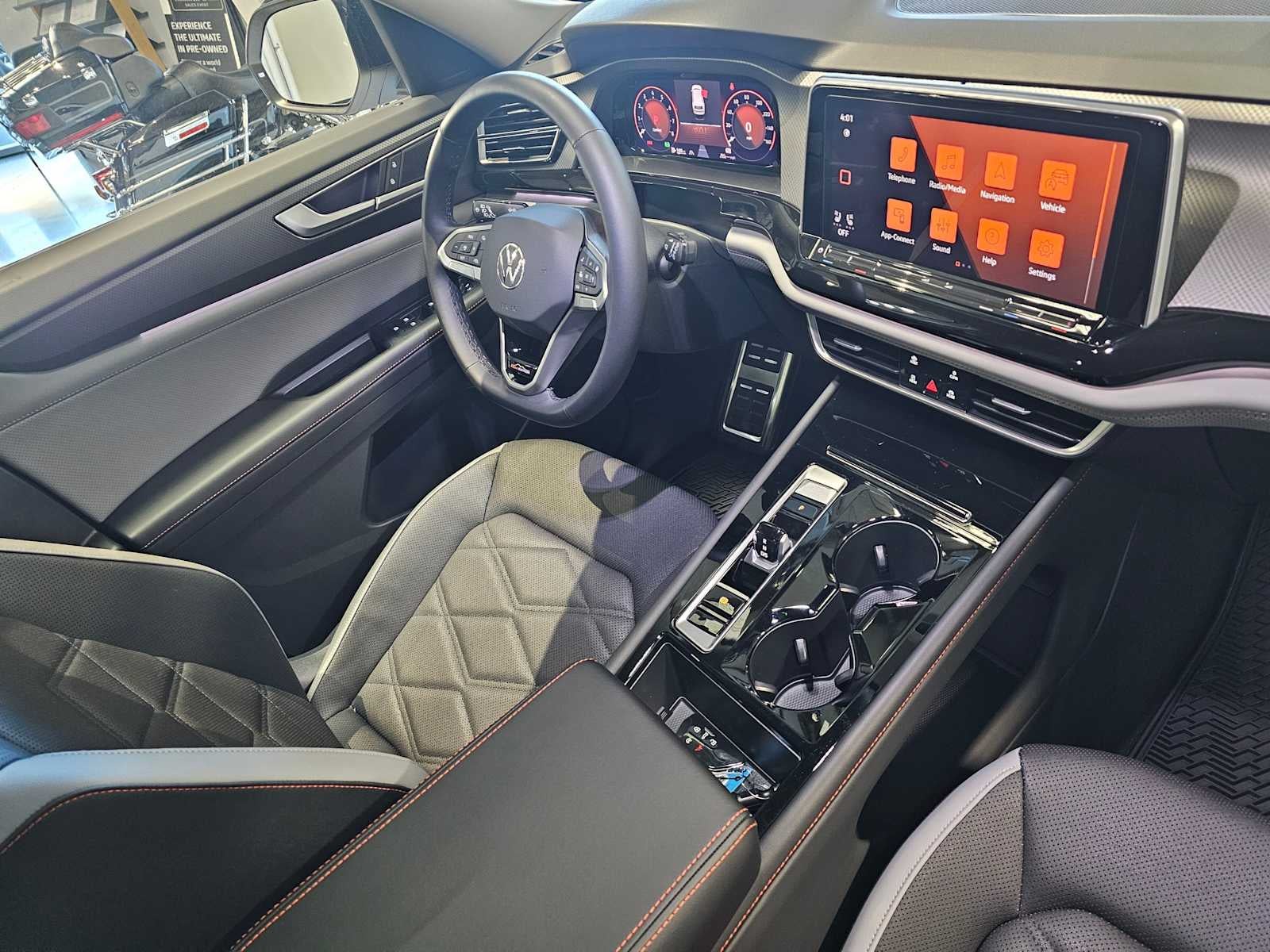 2025 Volkswagen Atlas 2.0T Peak Edition 4MOTION