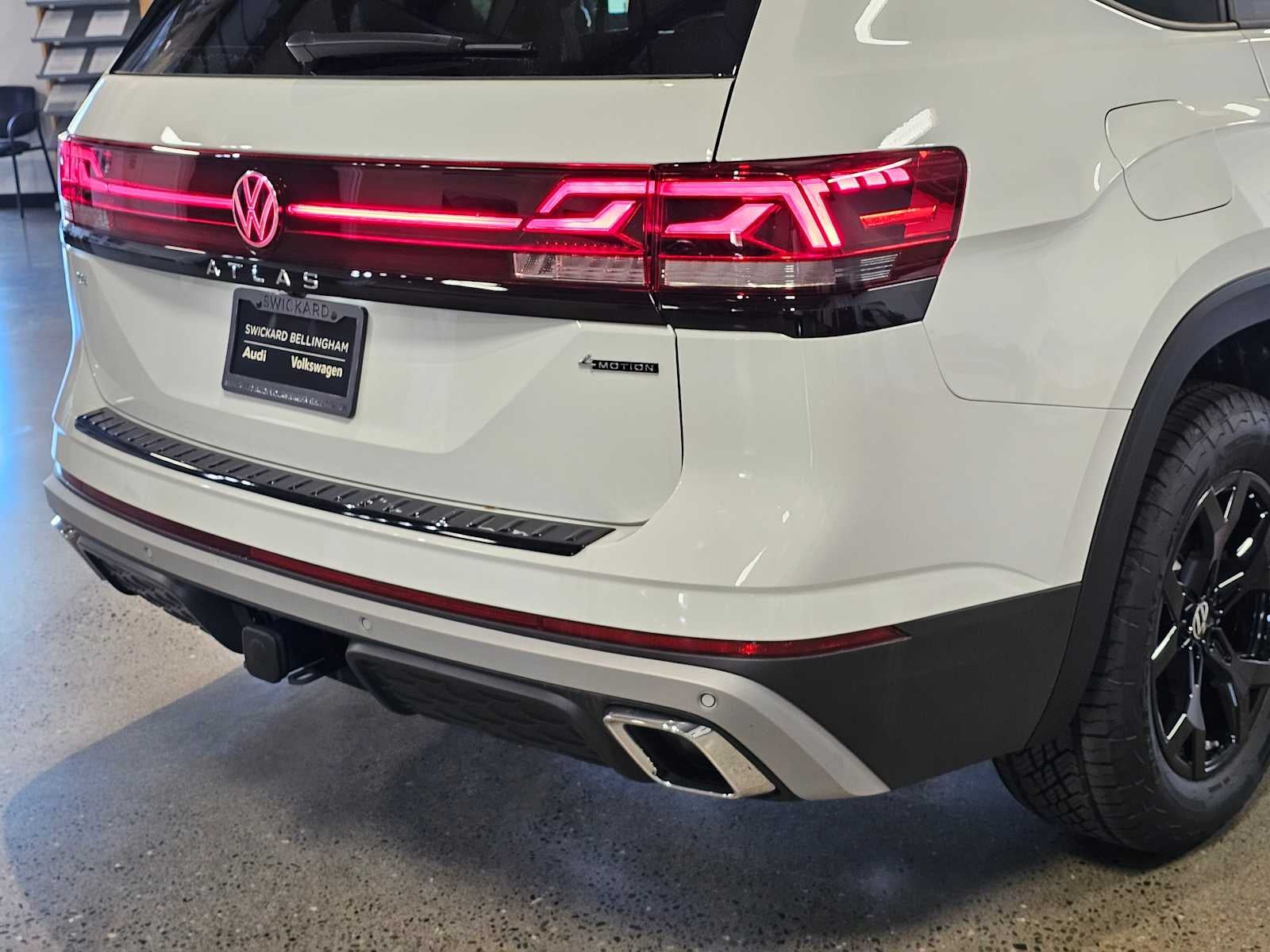 2025 Volkswagen Atlas 2.0T Peak Edition 4MOTION