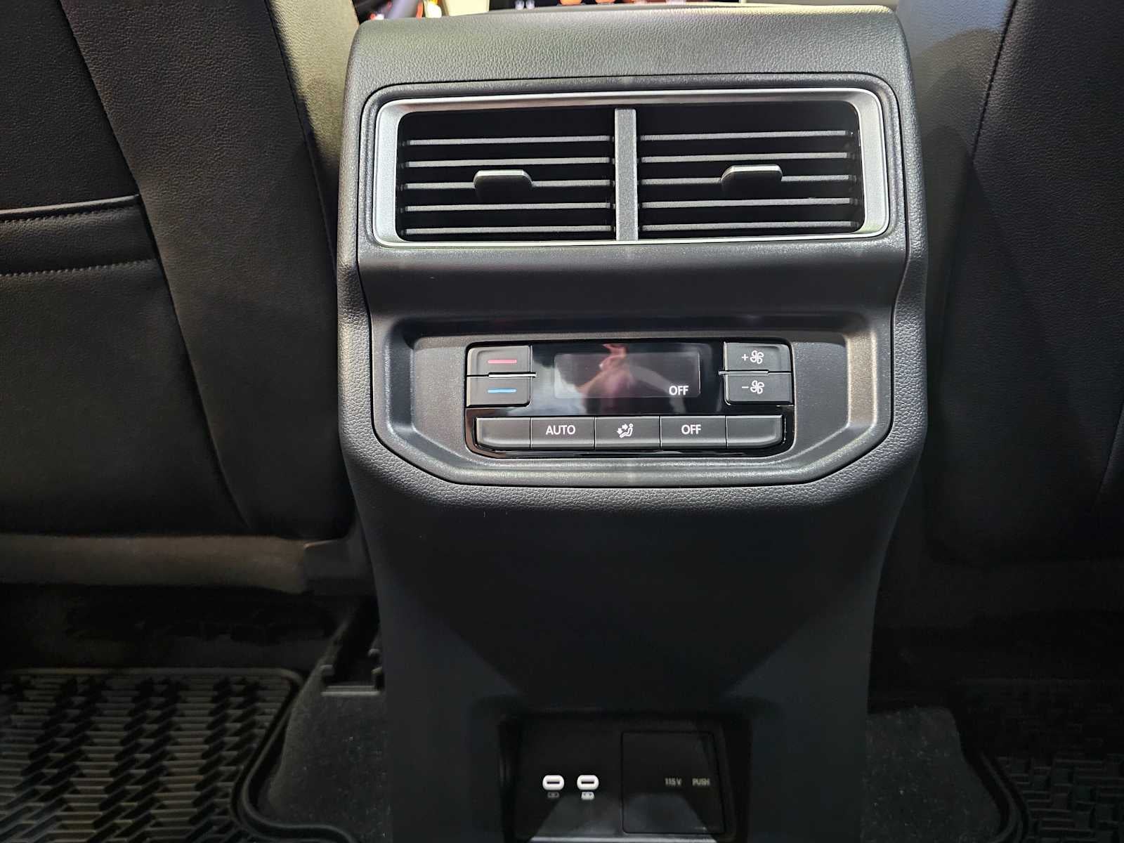 2025 Volkswagen Atlas 2.0T Peak Edition 4MOTION