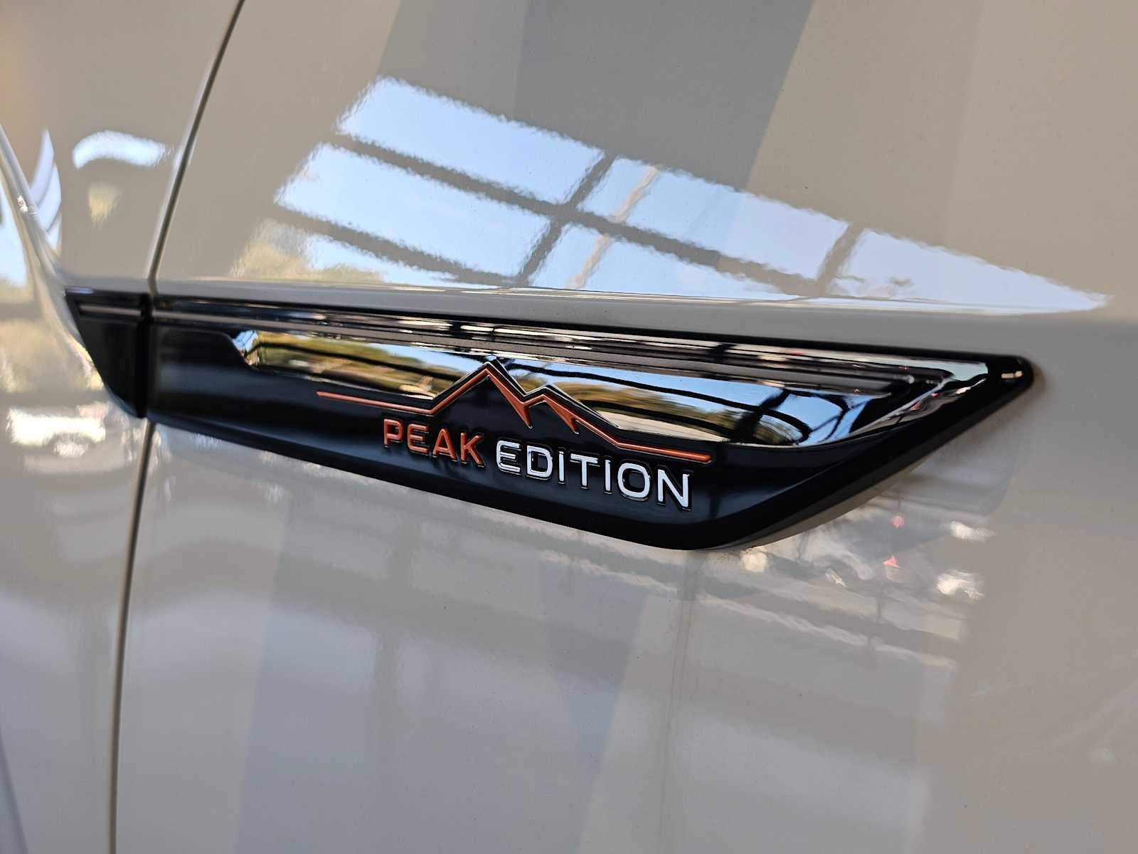 2025 Volkswagen Atlas 2.0T Peak Edition 4MOTION