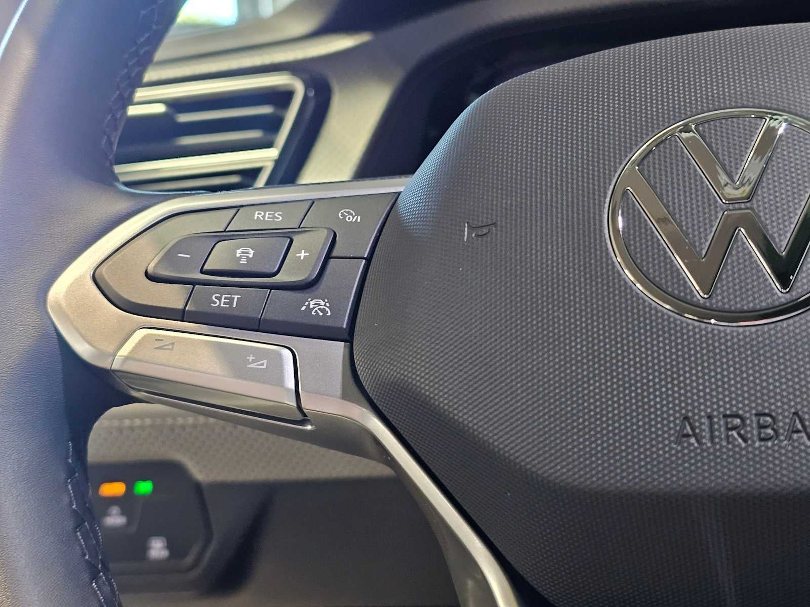 2025 Volkswagen Atlas 2.0T Peak Edition 4MOTION