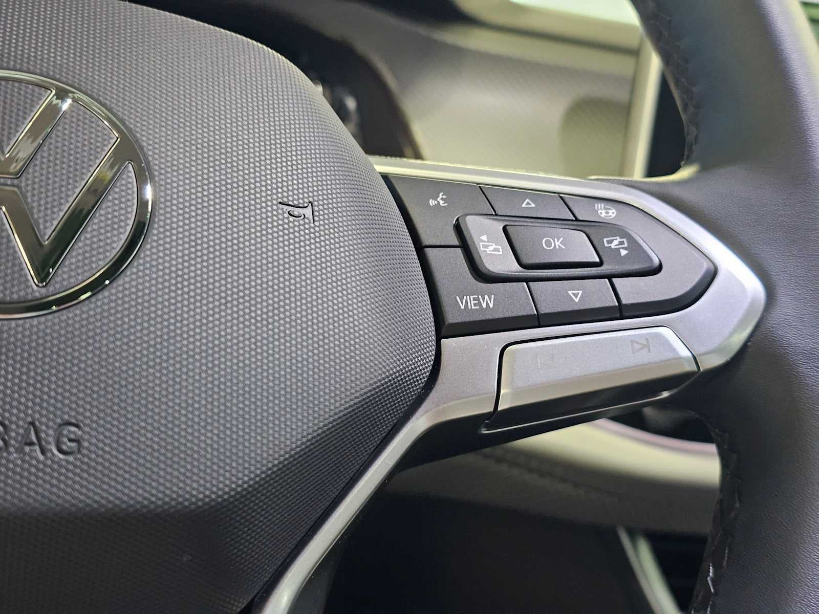 2025 Volkswagen Atlas 2.0T Peak Edition 4MOTION