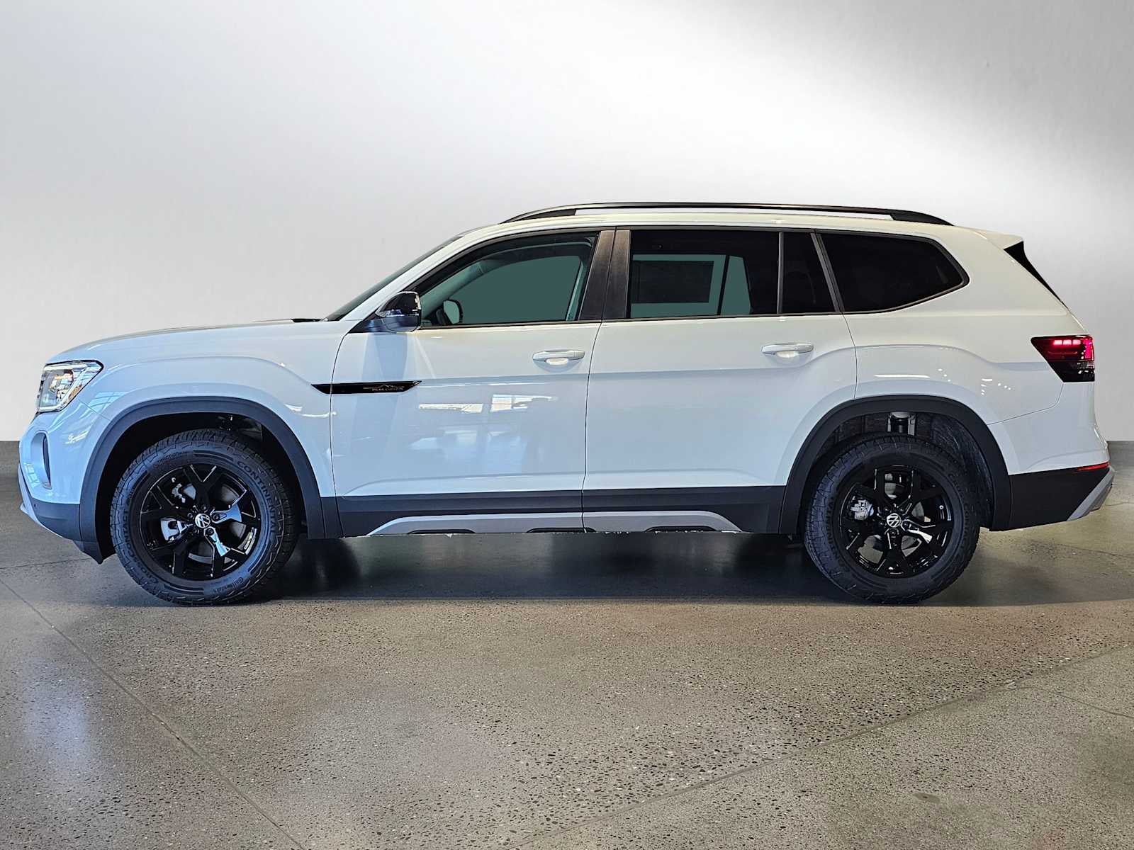 2025 Volkswagen Atlas 2.0T Peak Edition 4MOTION