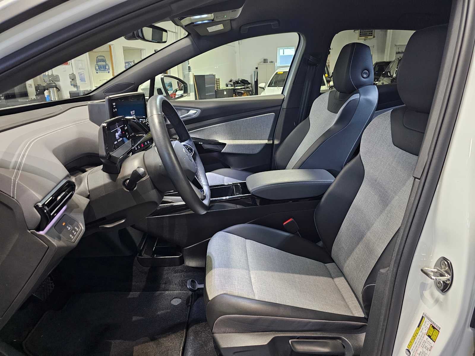 2023 Volkswagen ID.4 Pro AWD w/SK On Battery