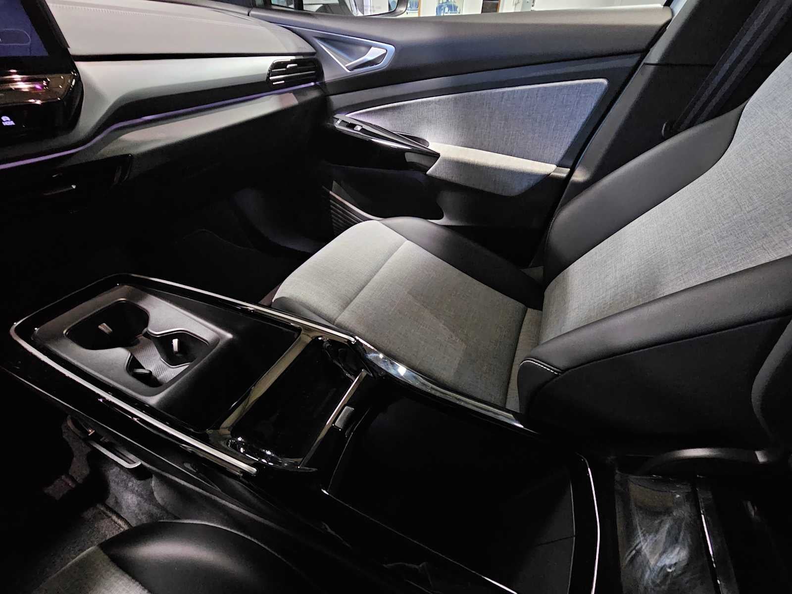 2023 Volkswagen ID.4 Pro AWD w/SK On Battery