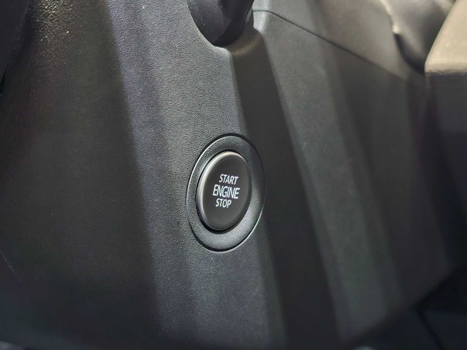 2023 Volkswagen ID.4 Pro AWD w/SK On Battery