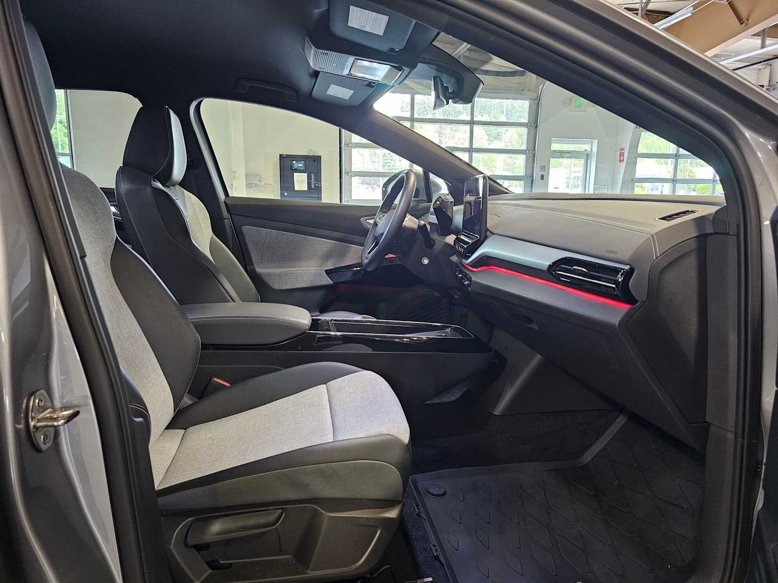 2023 Volkswagen ID.4 Pro