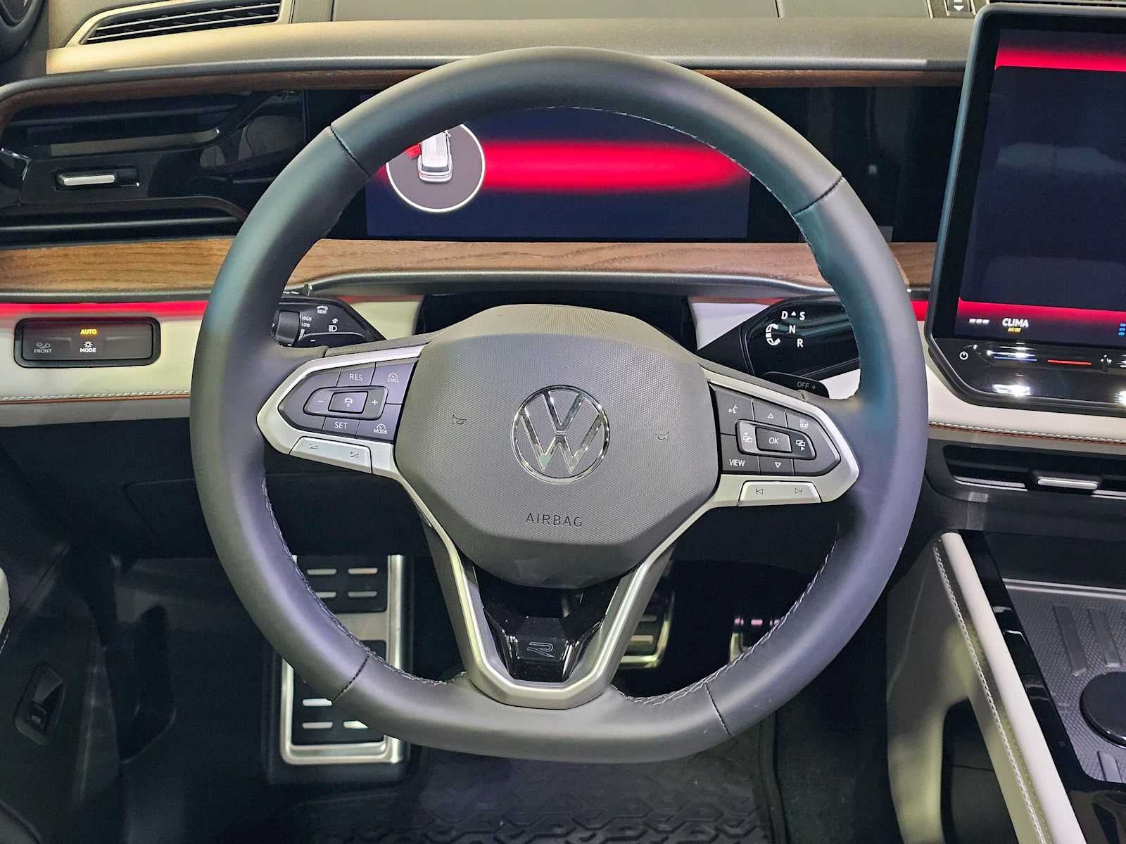 2027 Volkswagen Atlas SEL Premium R-Line