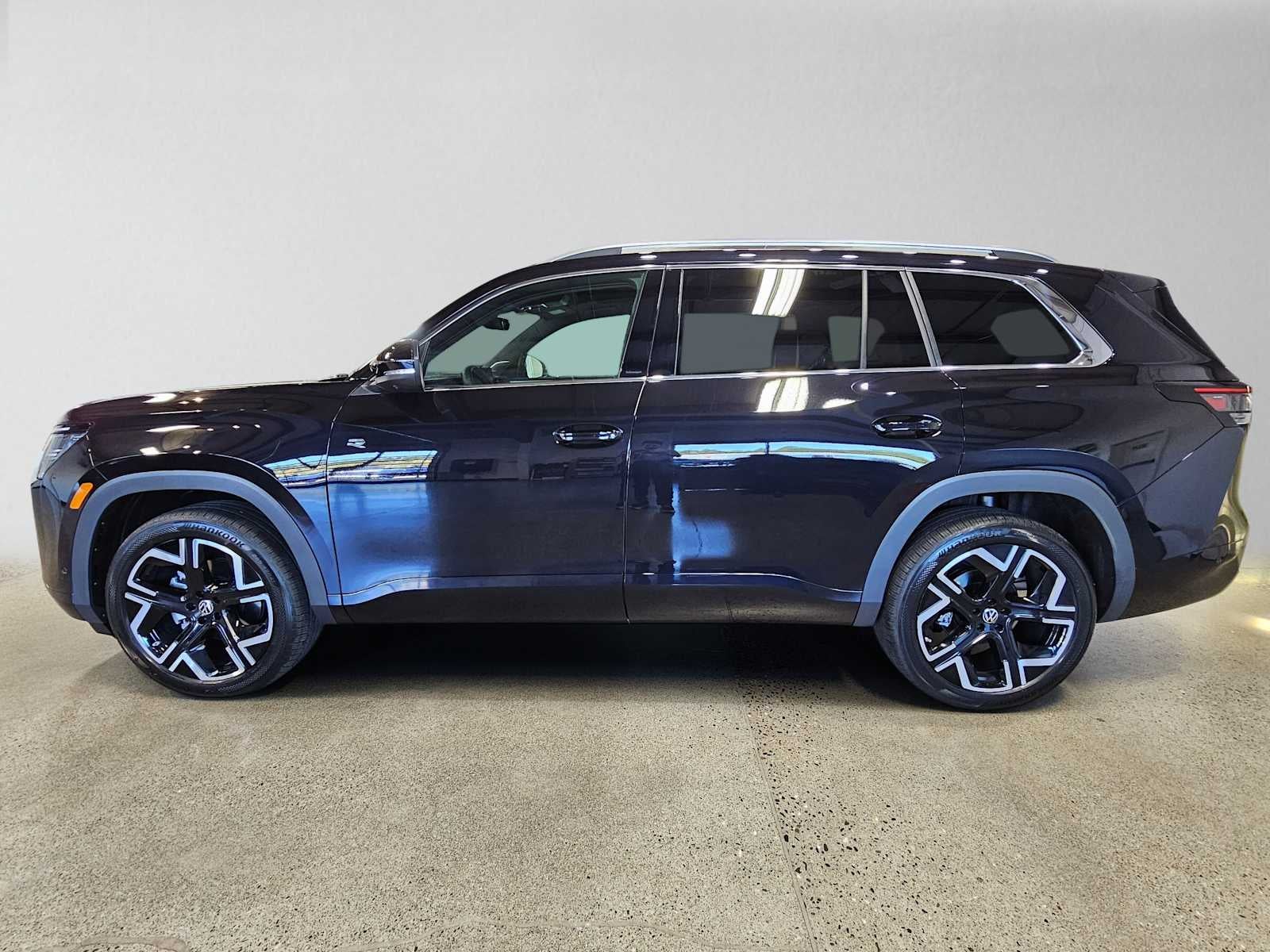 2027 Volkswagen Atlas SEL Premium R-Line