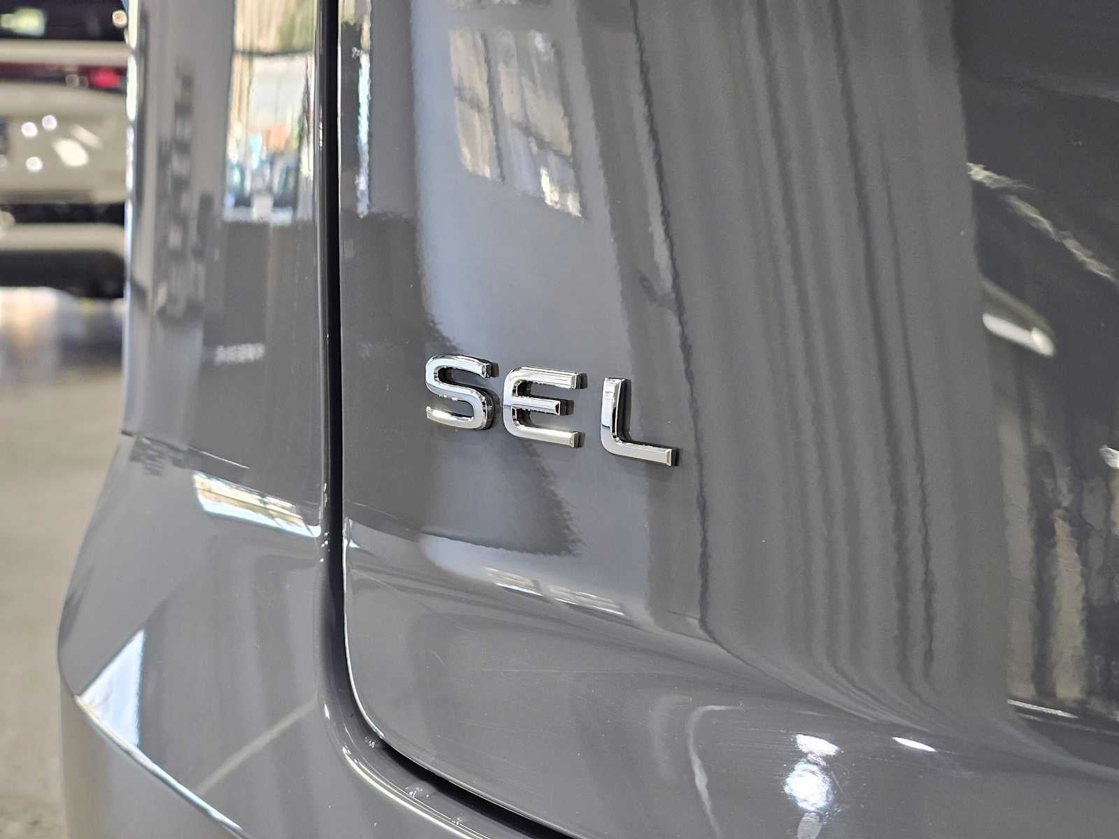 2026 Volkswagen Atlas Cross Sport 2.0T SEL Premium R-Line 4MOTION