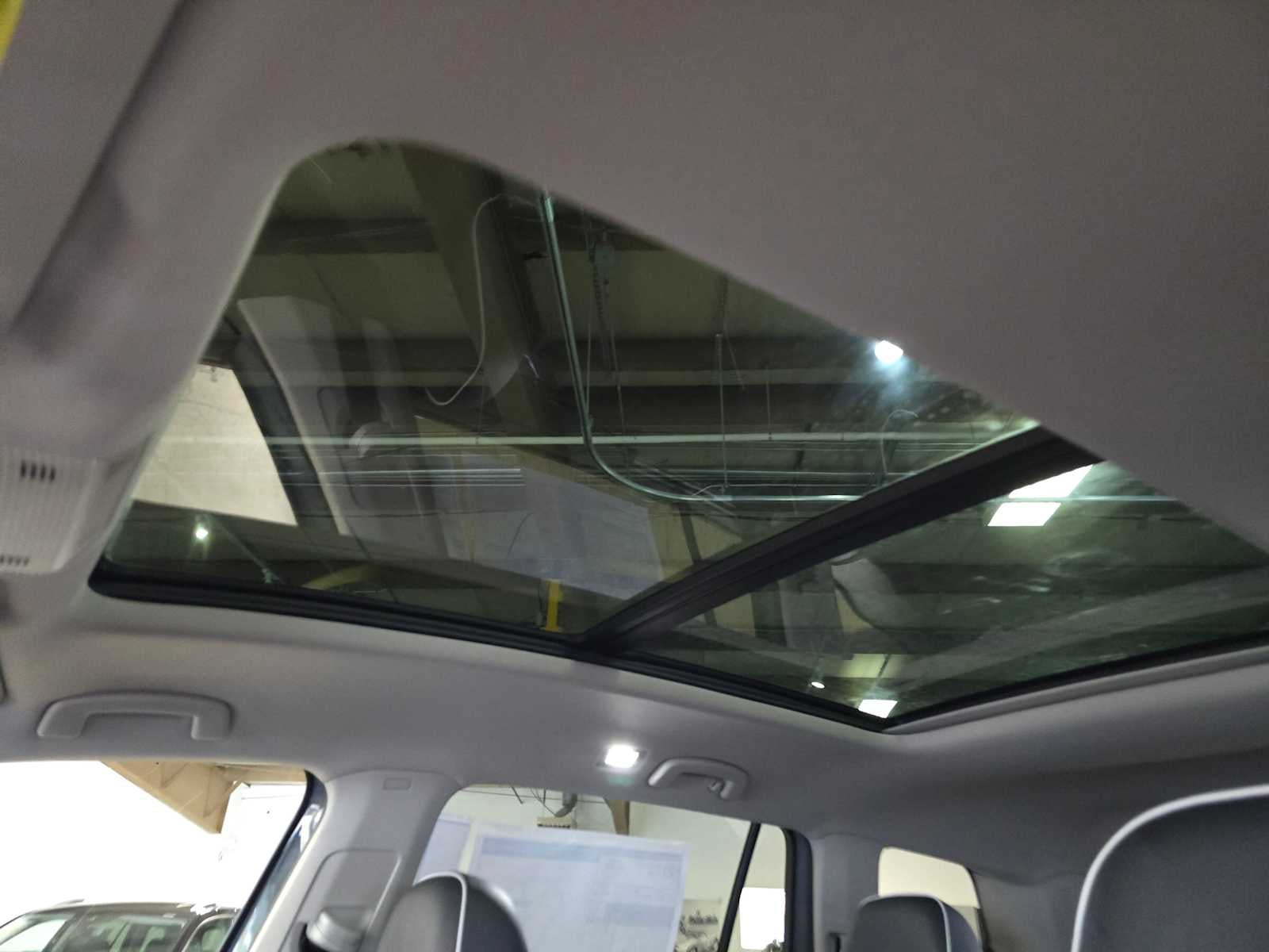 2026 Volkswagen Atlas 2.0T SEL Premium R-Line 4MOTION