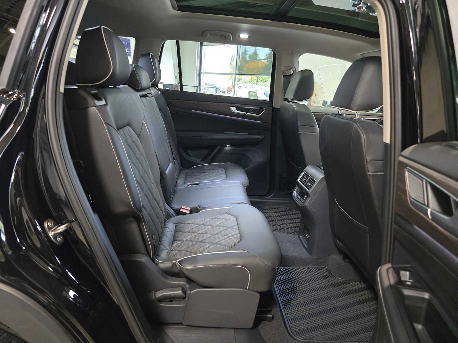 2026 Volkswagen Atlas 2.0T SEL Premium R-Line 4MOTION