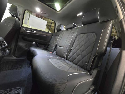 2026 Volkswagen Atlas 2.0T SEL Premium R-Line 4MOTION