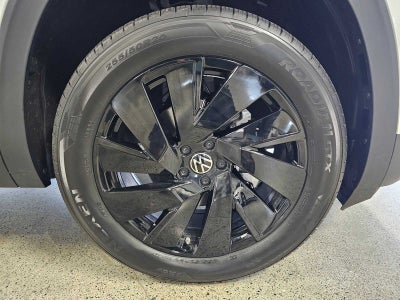 2026 Volkswagen Atlas Cross Sport 2.0T SE w/Technology 4MOTION