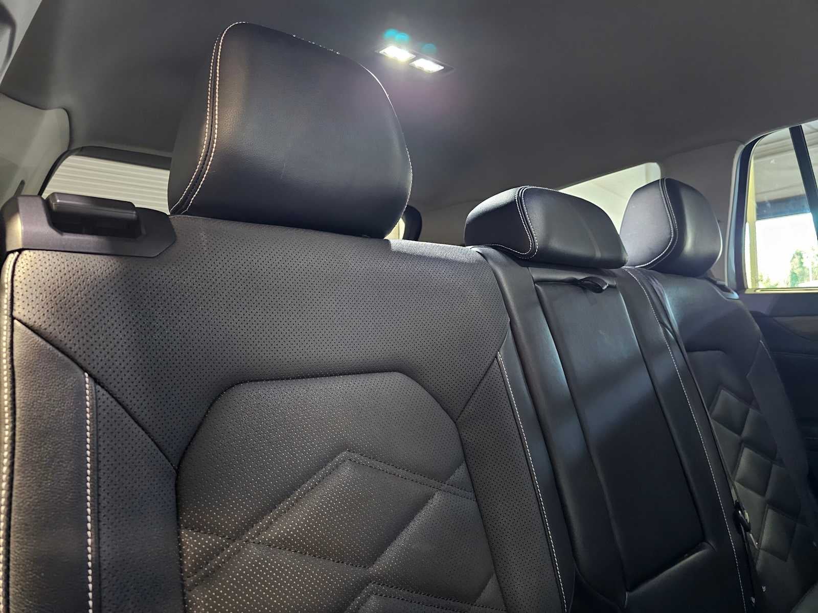 2024 Volkswagen Atlas 2.0T SE w/Technology 4MOTION