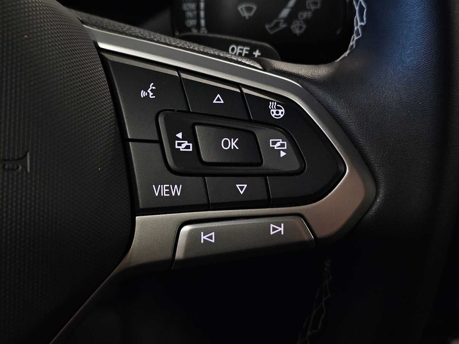 2024 Volkswagen Atlas 2.0T SE w/Technology 4MOTION