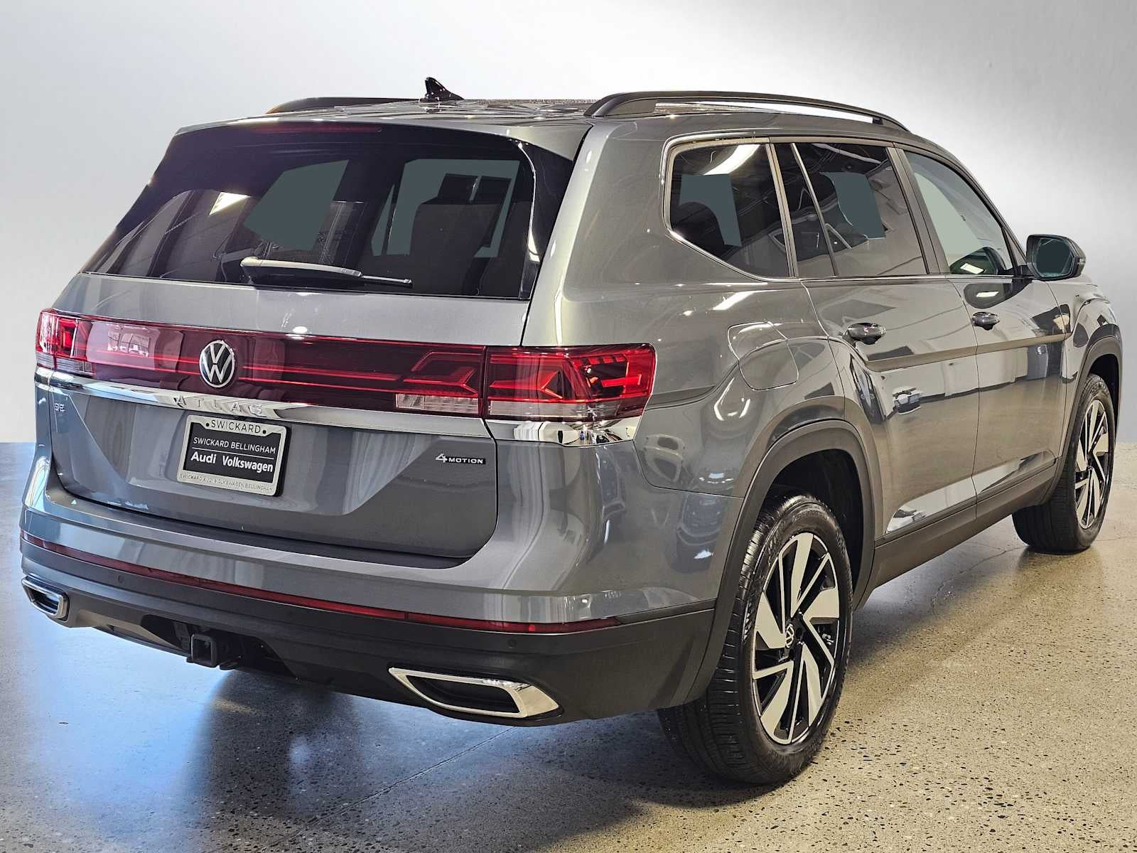 2024 Volkswagen Atlas 2.0T SE w/Technology 4MOTION