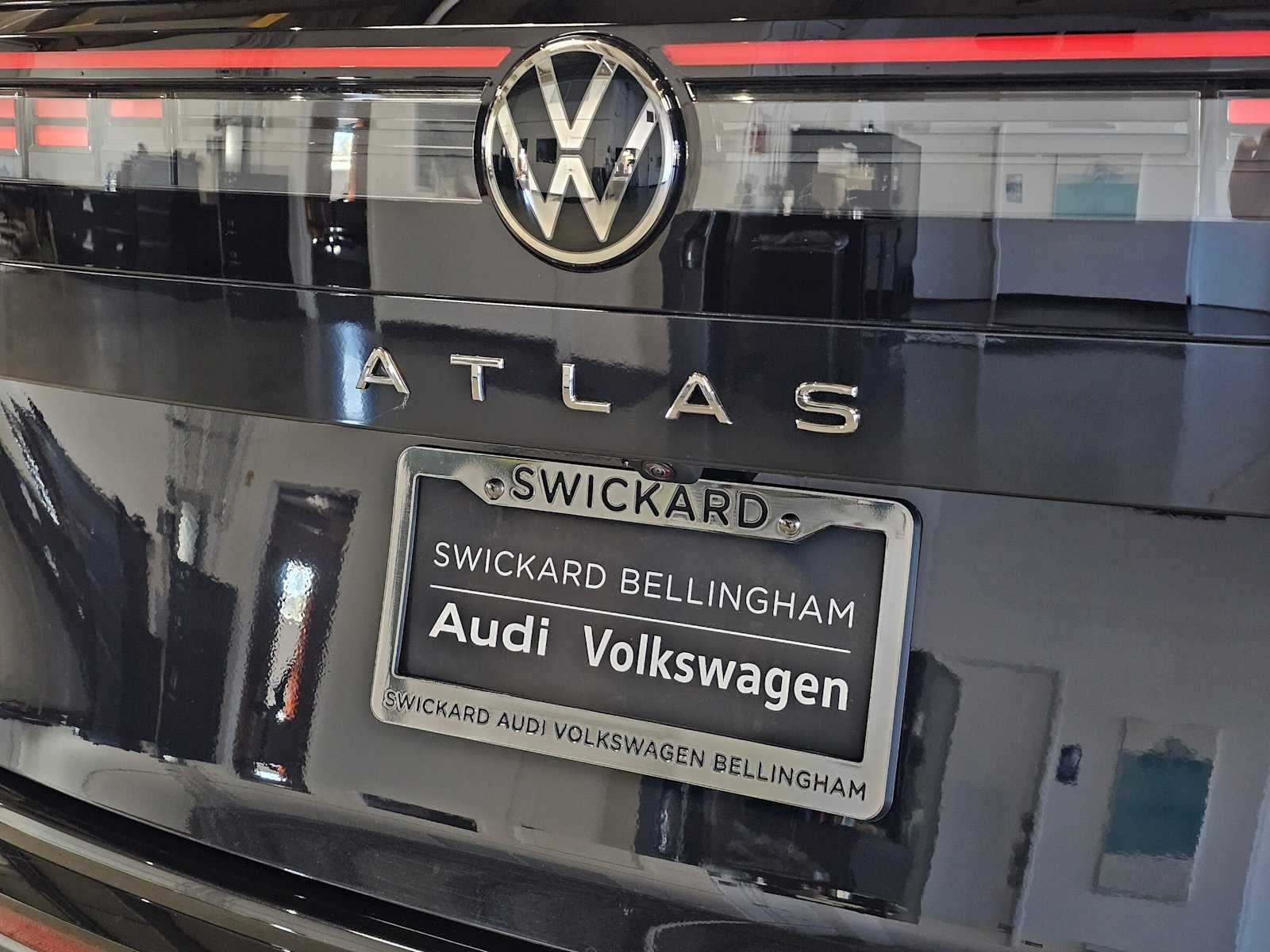 2027 Volkswagen Atlas SE w/Technology