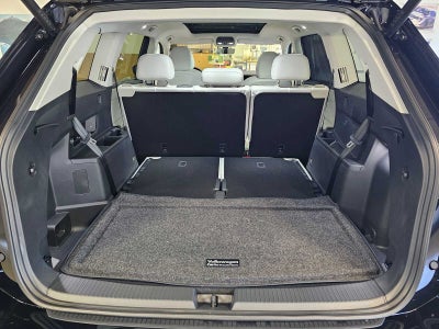 2027 Volkswagen Atlas SE w/Technology