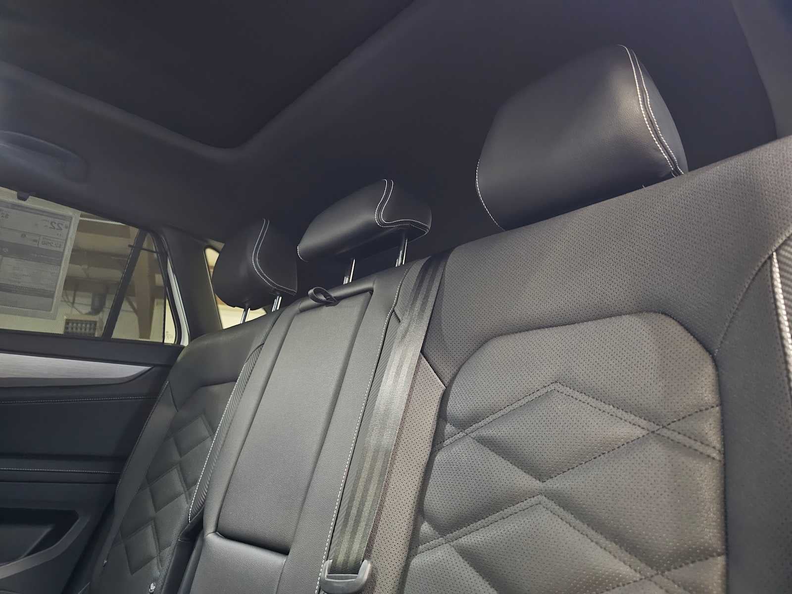 2026 Volkswagen Atlas Cross Sport 2.0T SE w/Technology 4MOTION