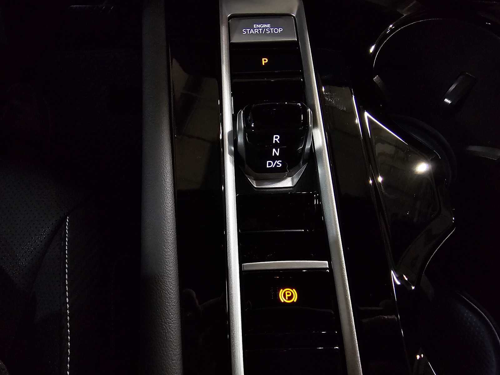 2026 Volkswagen Atlas Cross Sport 2.0T SE w/Technology 4MOTION