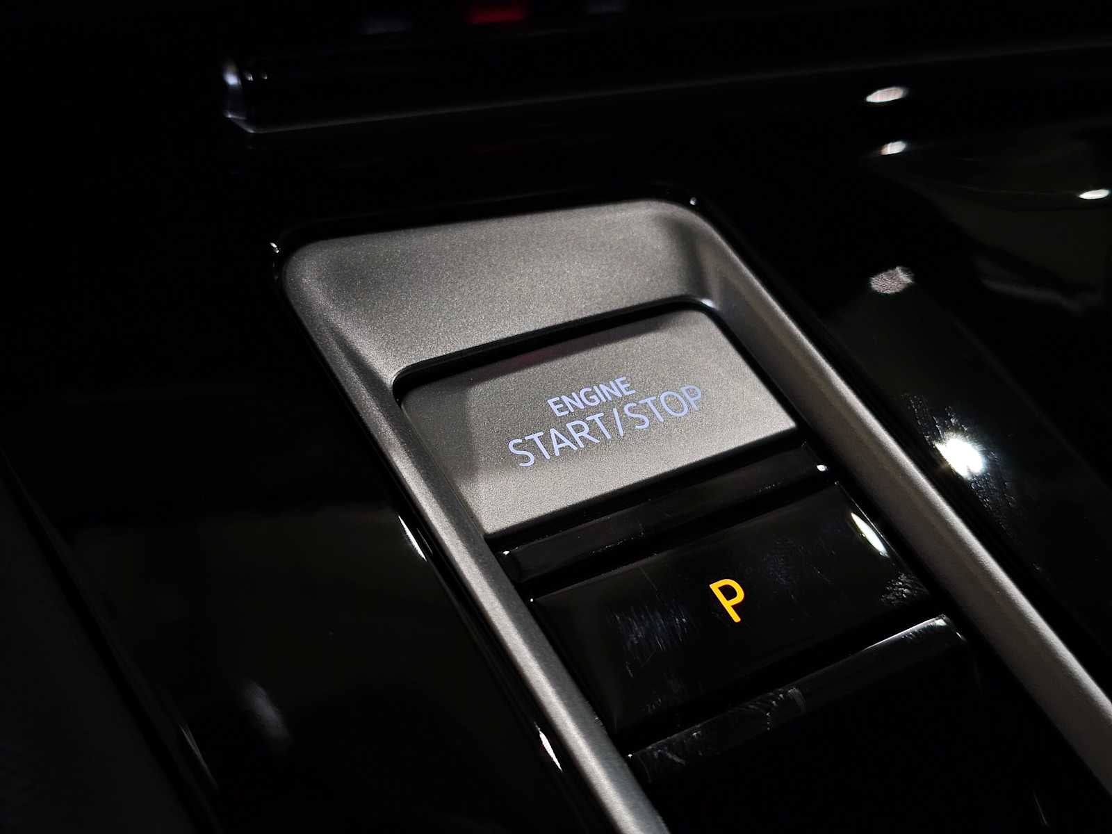 2026 Volkswagen Atlas Cross Sport 2.0T SE w/Technology 4MOTION