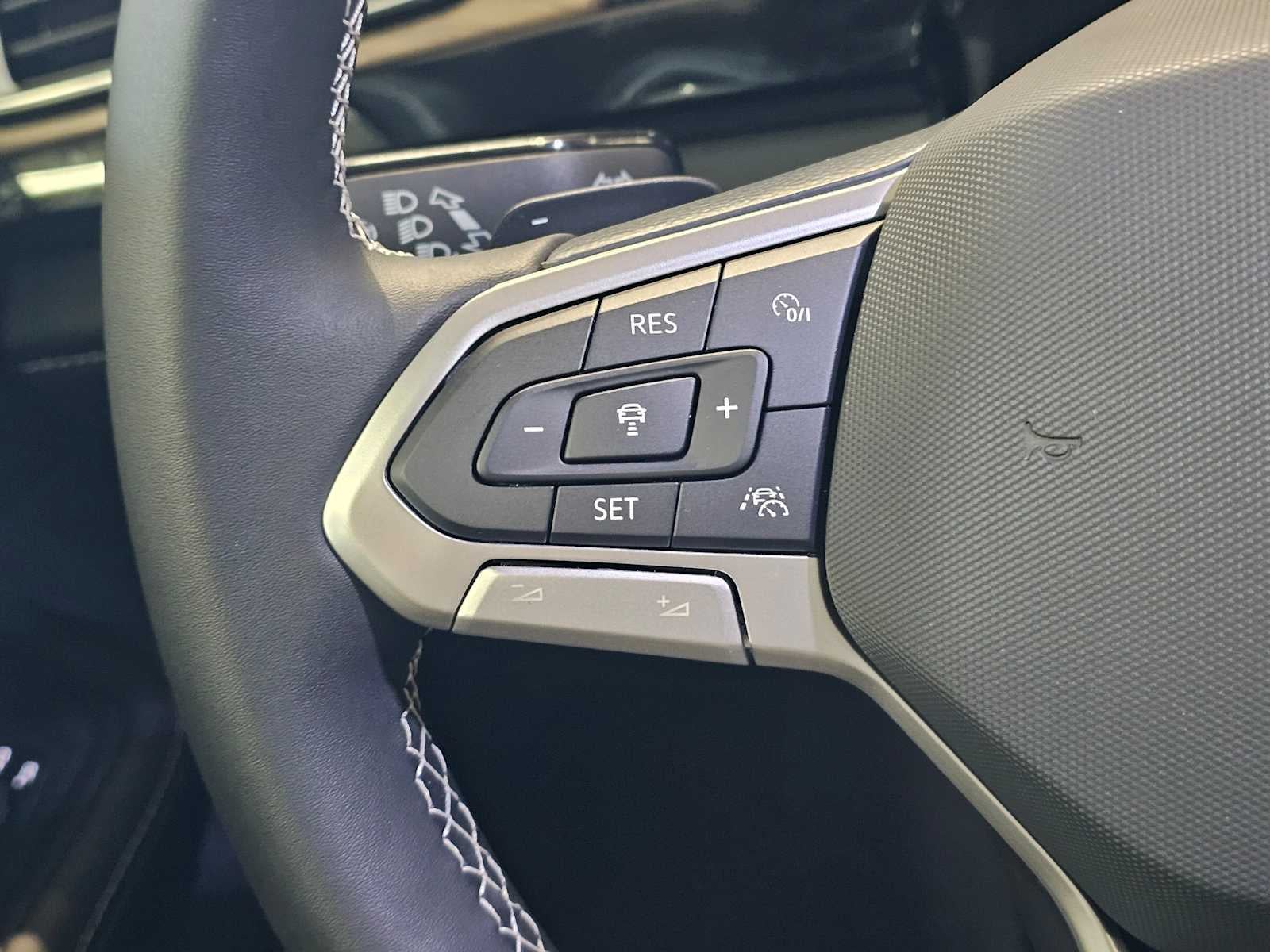 2026 Volkswagen Atlas 2.0T SE w/Technology 4MOTION