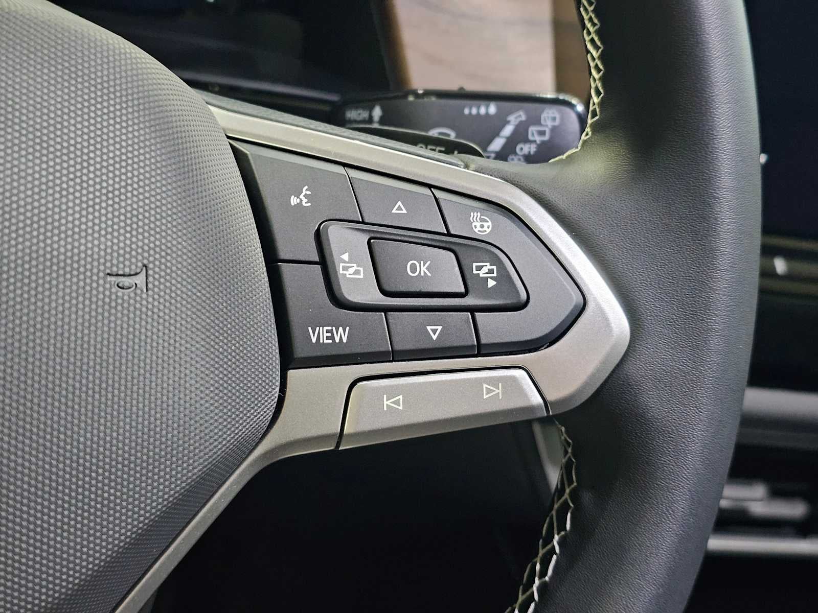 2026 Volkswagen Atlas 2.0T SE w/Technology 4MOTION