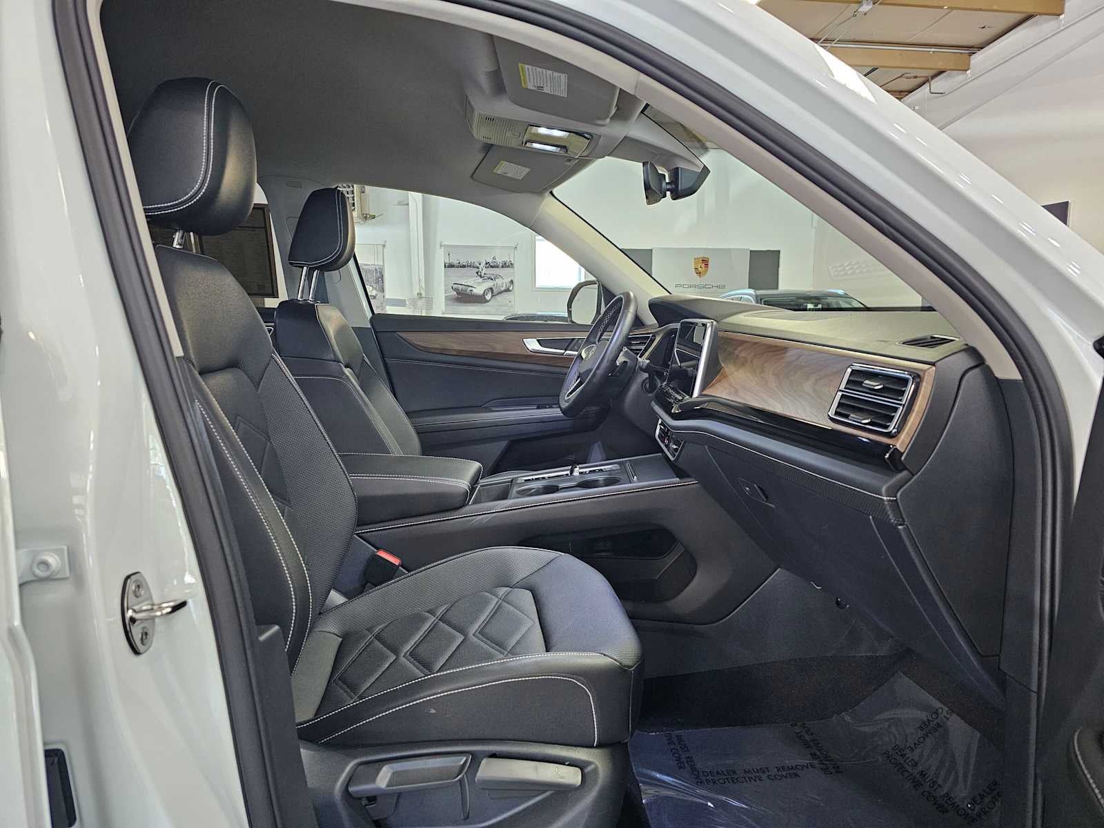 2025 Volkswagen Atlas 2.0T SE 4MOTION