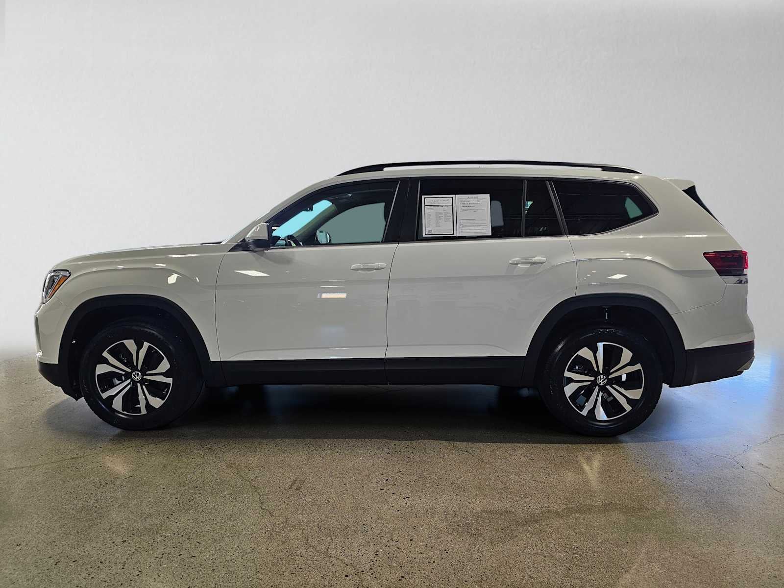 2025 Volkswagen Atlas 2.0T SE 4MOTION